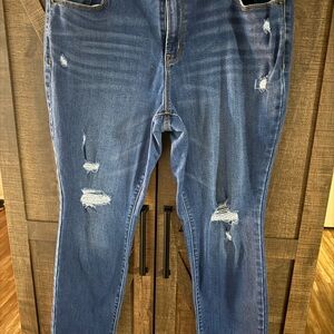 Old Navy 16 Short Distressed Blue Denim Jeans - Ripped Knee Detail